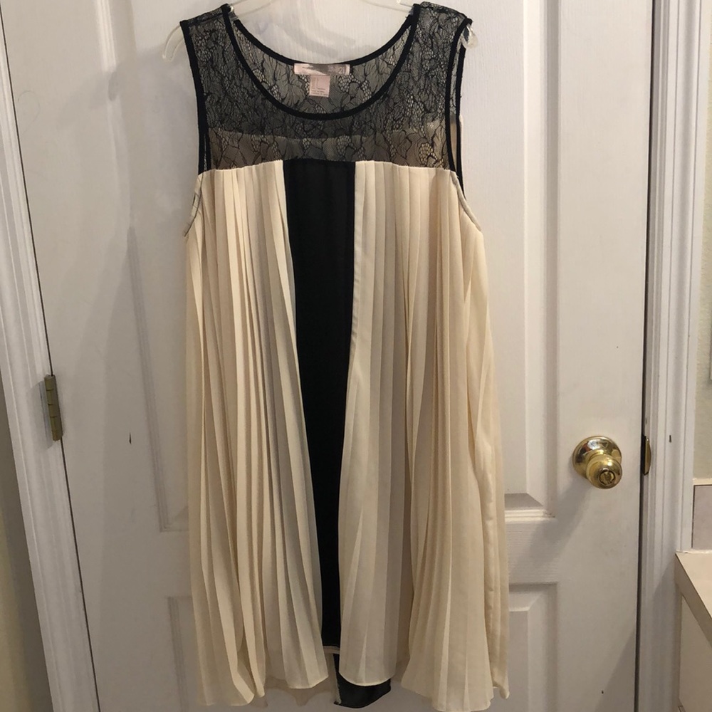 love21 Accordion Mini Dress